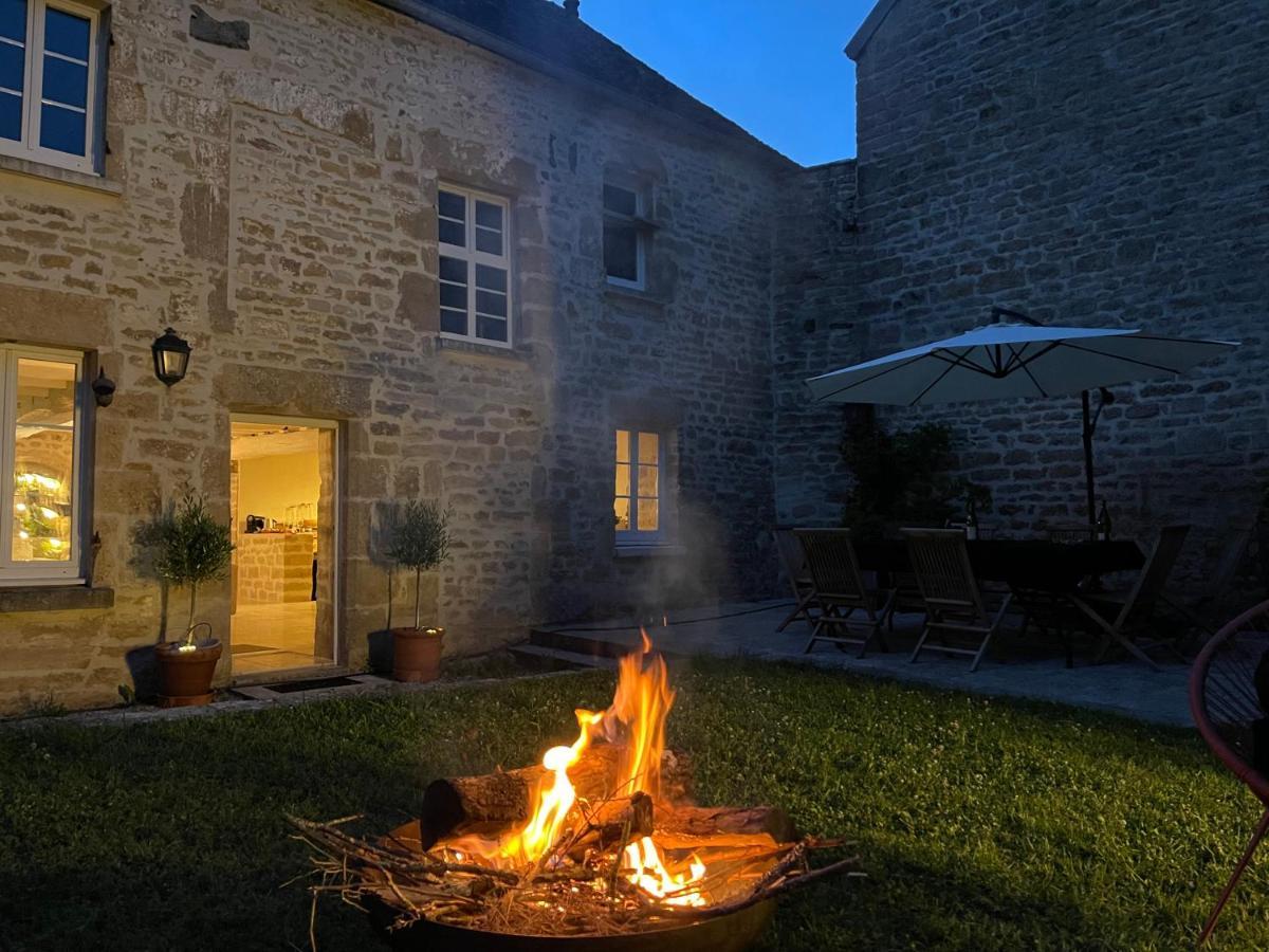 La Closerie De Gigny Maison Templiere Avec Piscine,Jacuzzi Exterior photo